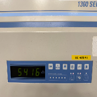 Thermo Scientific 1300 Series A2 4' Biosafety Cabinet image 2